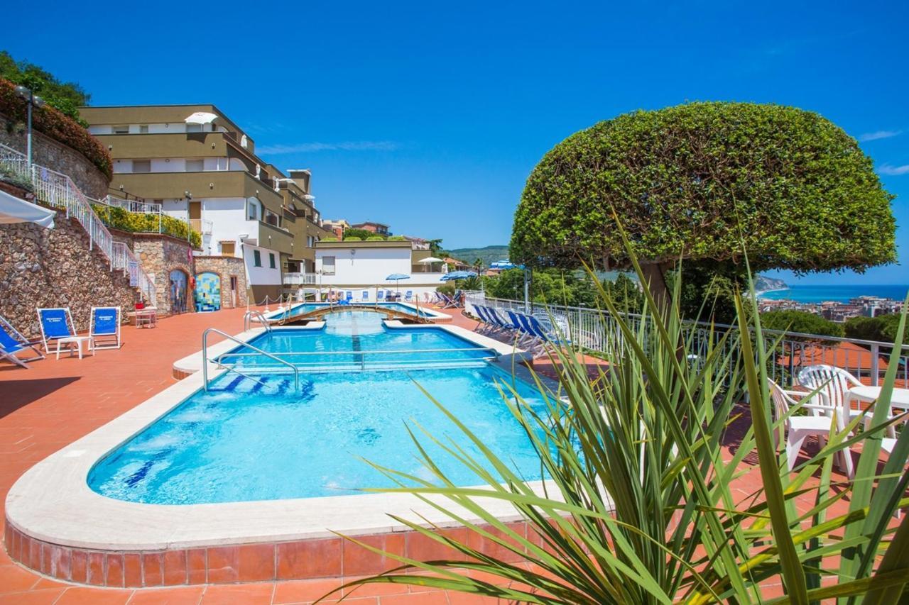 Residence Sant'Anna Pietra Ligure